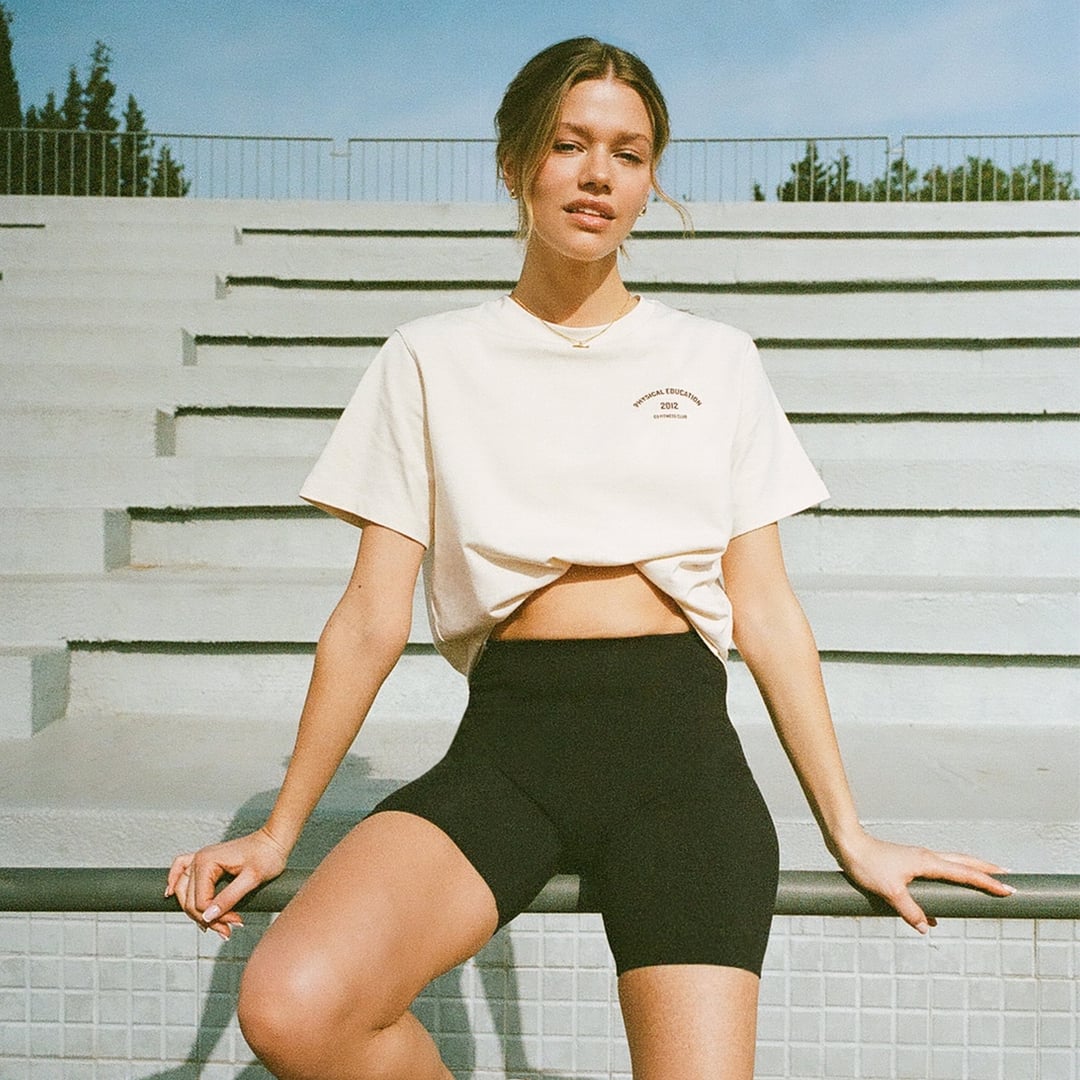 How To Style Oversized T-Shirts | Chic And Comfy Outfits | Gymshark Central